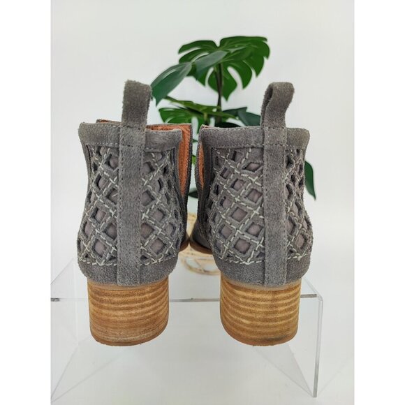 Jeffrey Campbell Women's Taggart Gray Suede Cut Out Booties Size 7.5 US - Picture 3 of 10